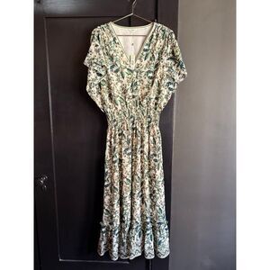 NWT Max Studio green and cream flutter sleeve floral tiered maxi dress